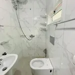 Apartment Comfy Close To Park Tirana