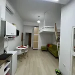 Comfy Close To Park Apartment
