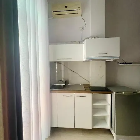 Comfy Close To Park * تيرانا