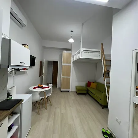 Comfy Close To Park Apartman